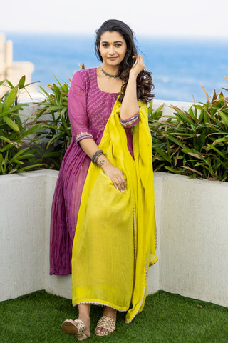 PRIYA BHAVNANI  IN PINK GULAR KURTA SET WITH PANT