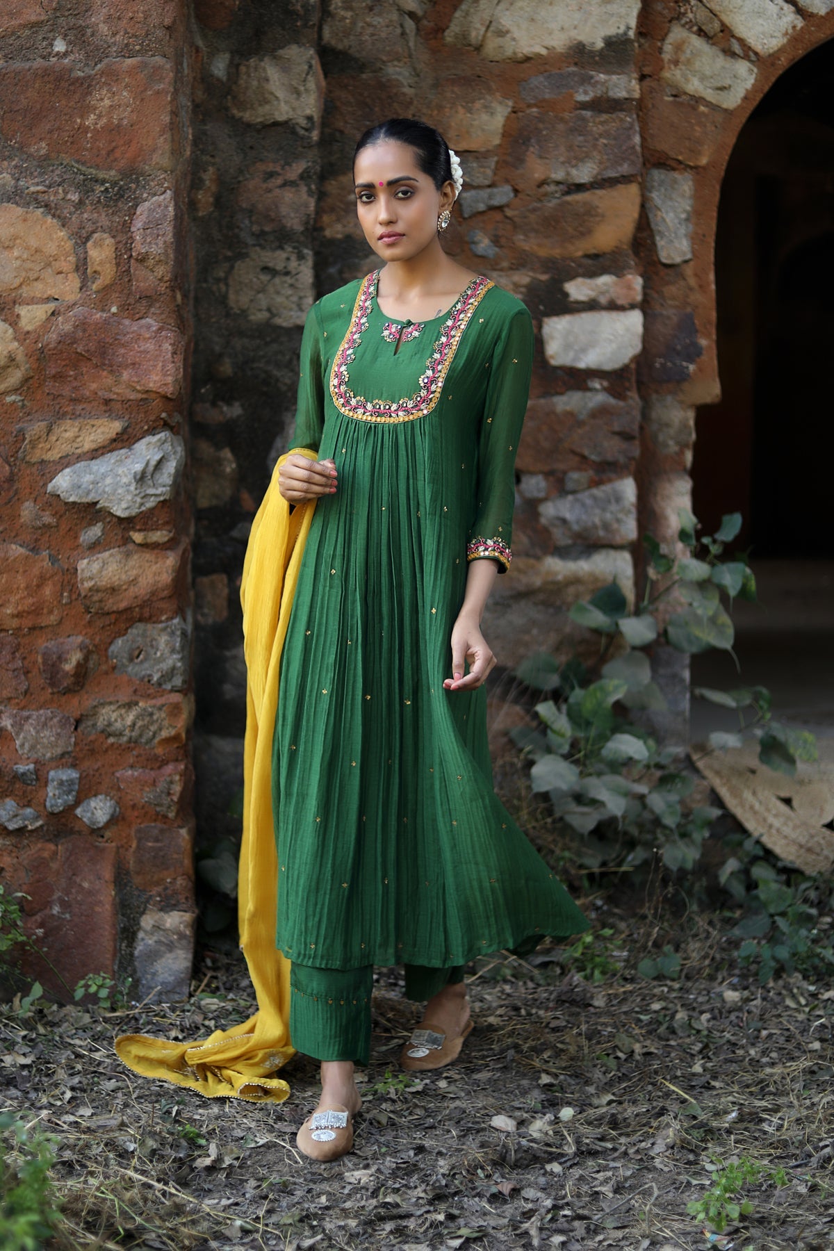 GREEN MOGRA KURTA SET