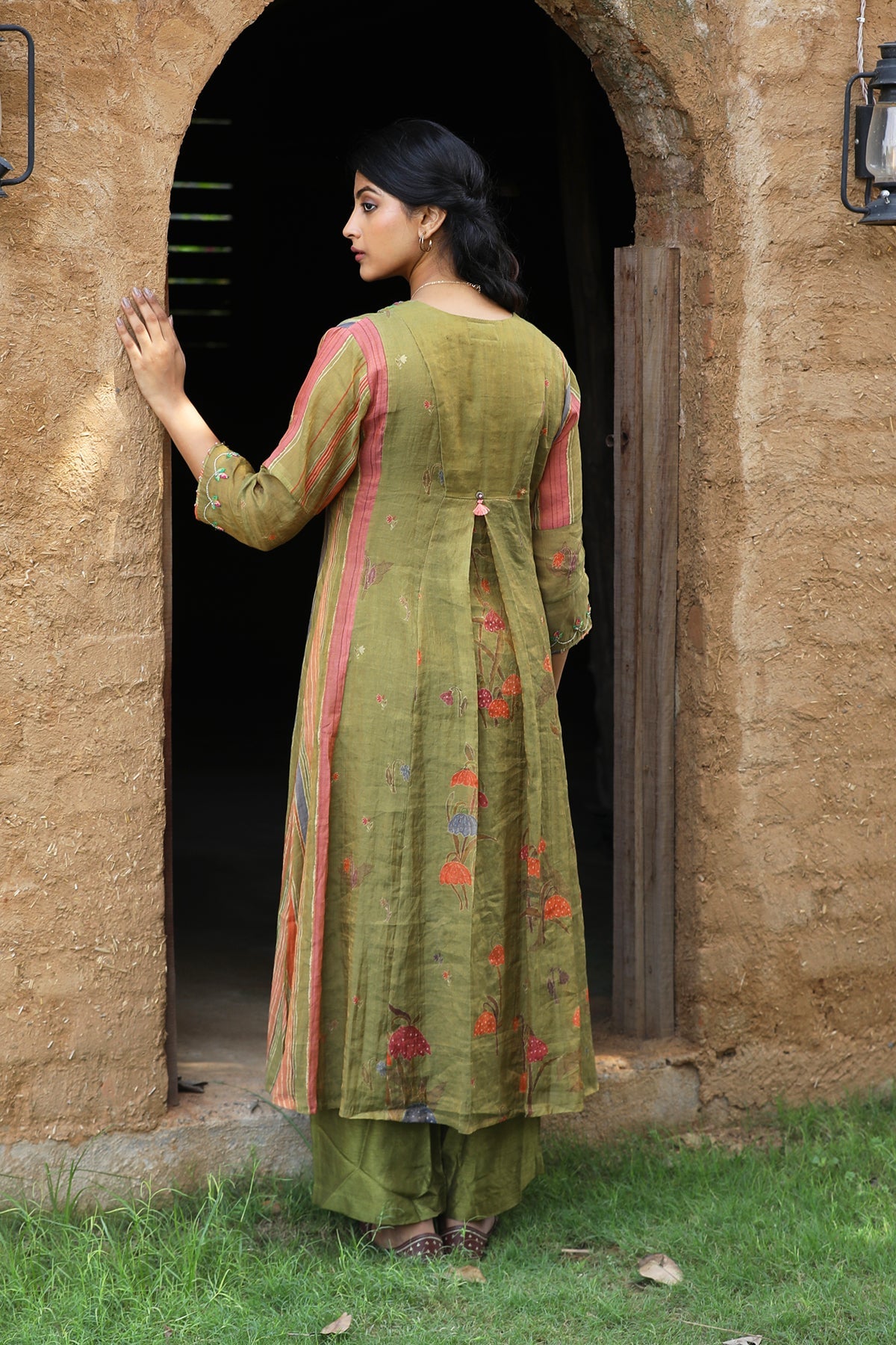 MEHENDI GREEN ROOH KURTA SET